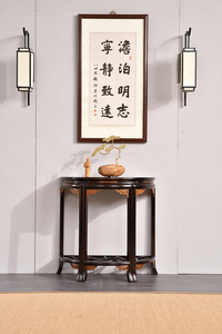 892木嵌黄杨木半圆桌